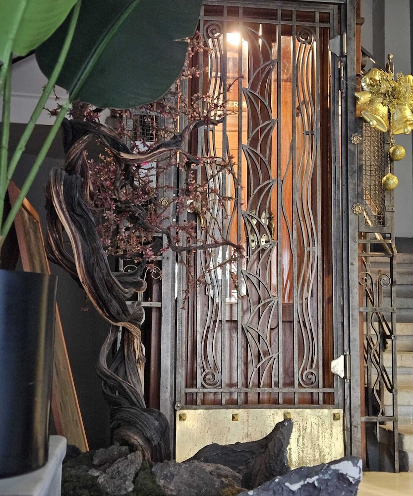 Lina Hotel Taksim Pera — Hotel building in Istanbul, Istanbul