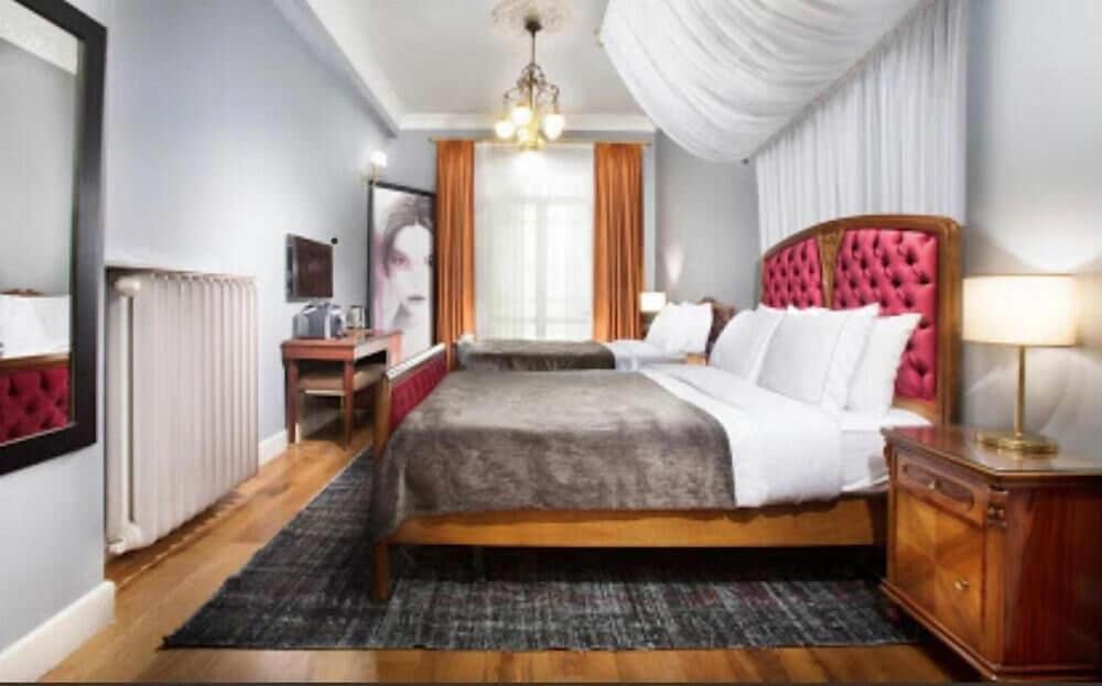 Lina Hotel Taksim Pera — Hotel rooms in Istanbul, Istanbul