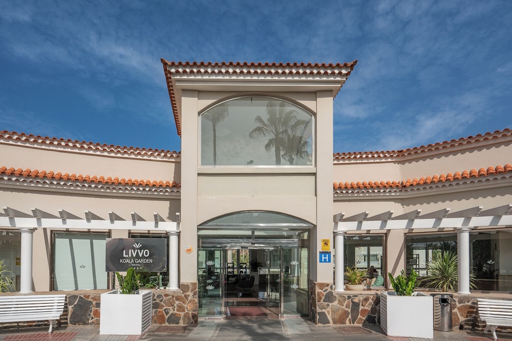 Hotel LIVVO Koala Garden — Hotel building in Maspalomas, Canary Islands