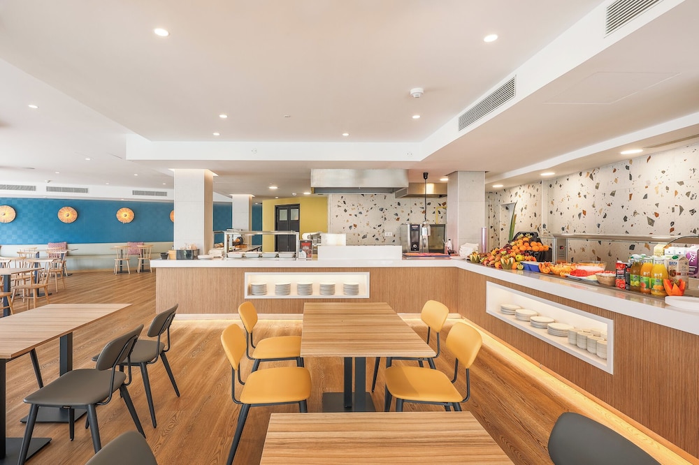 Hotel LIVVO Koala Garden — Restaurant & bars in Maspalomas, Canary Islands