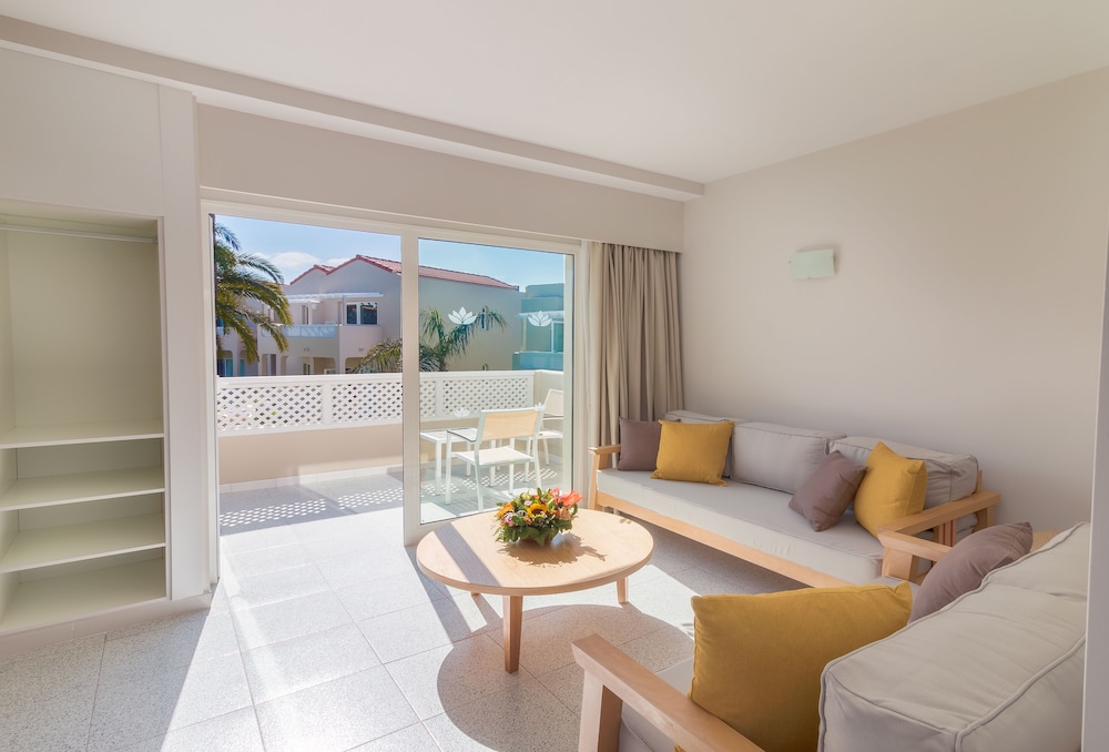 Hotel LIVVO Koala Garden — Hotel rooms in Maspalomas, Canary Islands
