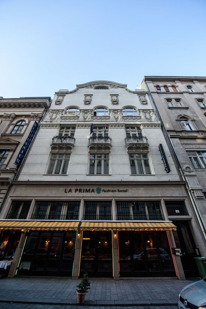 La Prima Fashion Hotel