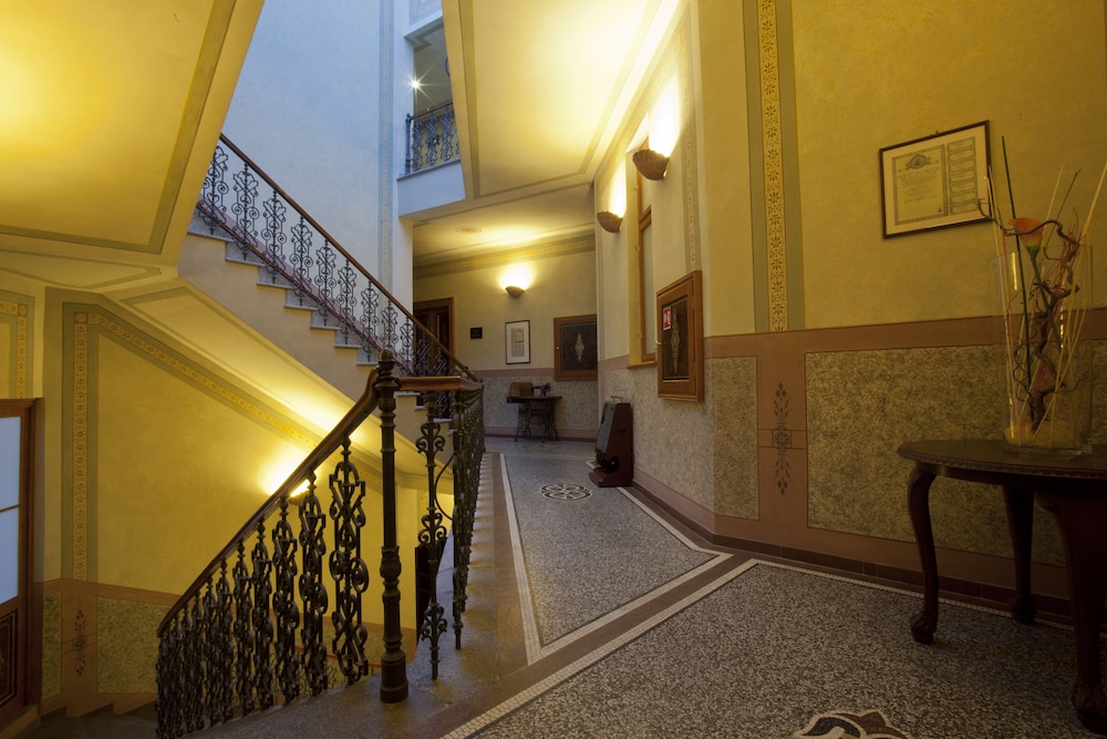Deminka Palace — Hotel building in Prague, Prague