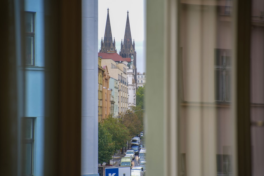 Deminka Palace — Hotel rooms in Prague, Prague
