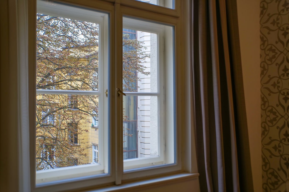 Deminka Palace — Hotel rooms in Prague, Prague