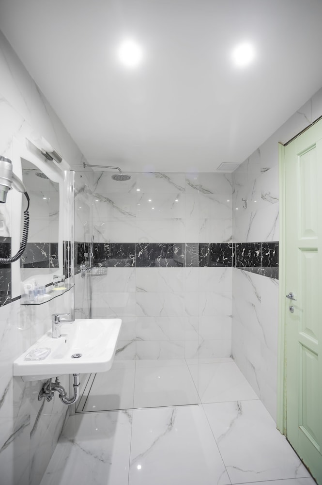 Deminka Palace — Hotel rooms in Prague, Prague