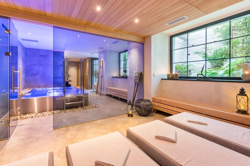 Mosaic House Design Hotel — Spa in Prague, Prague