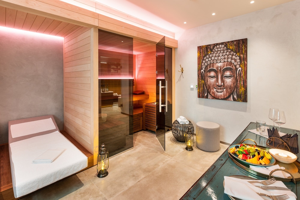 Mosaic House Design Hotel — Spa in Prague, Prague
