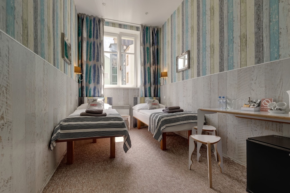 Royal Court Hotel — Hotel rooms in Prague, Prague