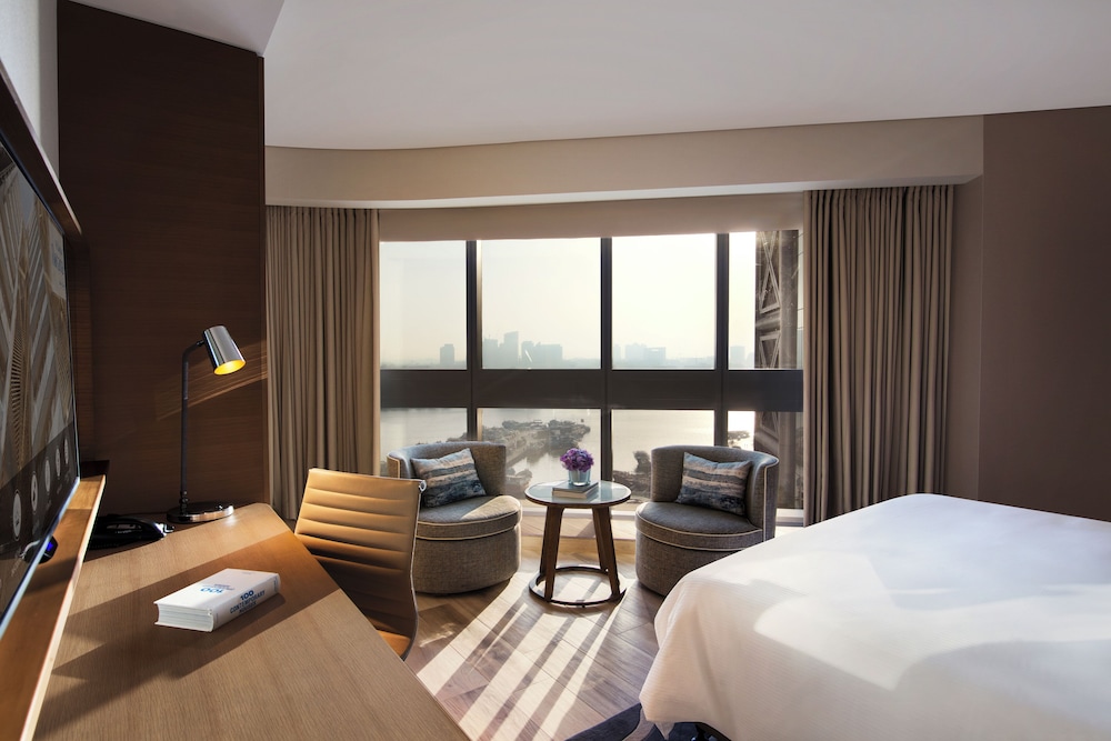 Al Bandar Rotana – Dubai Creek — Hotel rooms in Dubai