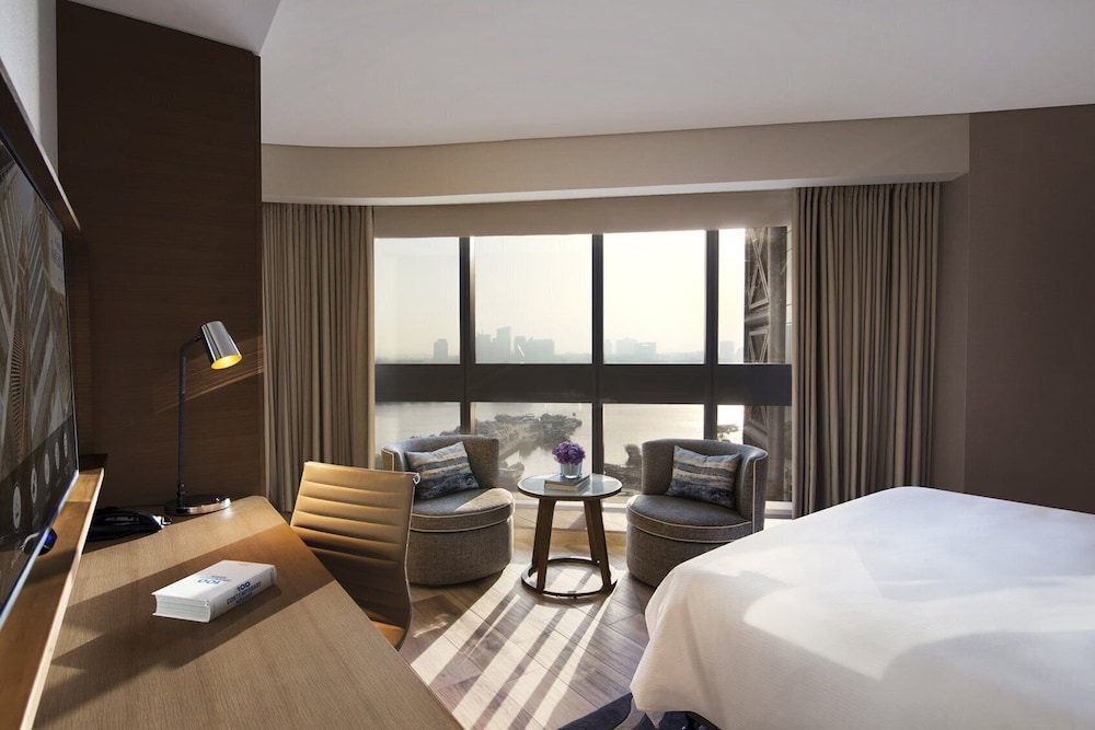 Al Bandar Rotana – Dubai Creek — Hotel rooms in Dubai