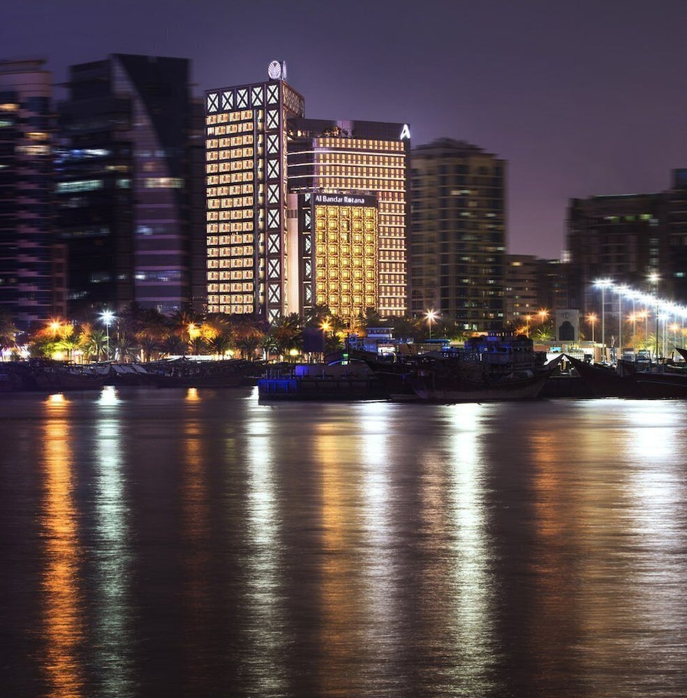 Al Bandar Rotana – Dubai Creek — Hotel building in Dubai