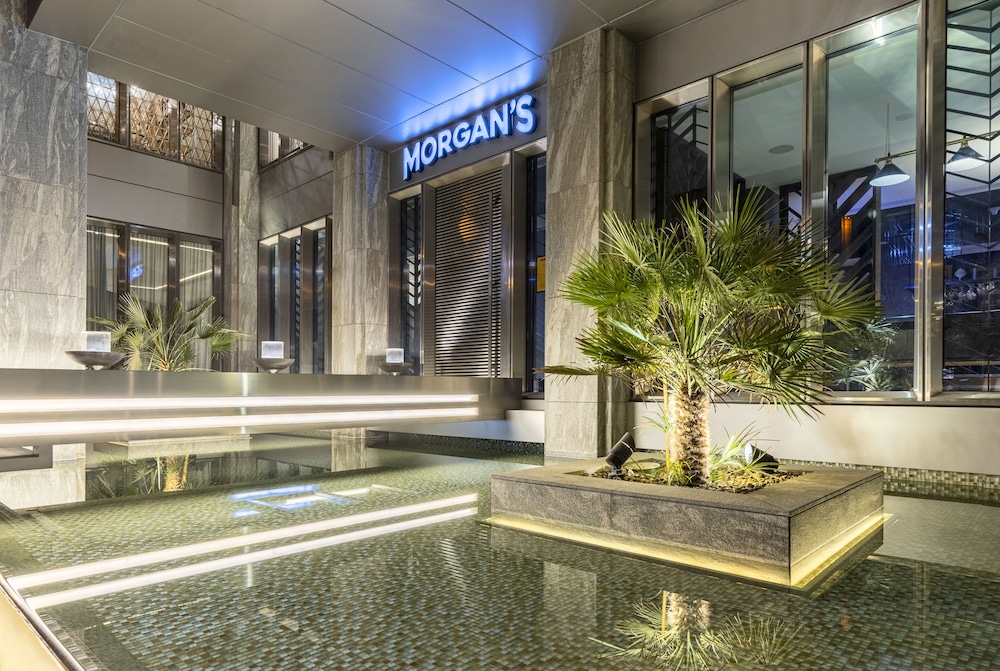 Al Bandar Arjaan by Rotana - Dubai Creek — Hotel building in Dubai