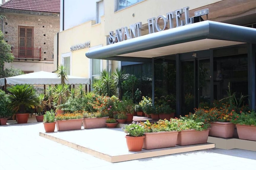 Hotel Savant