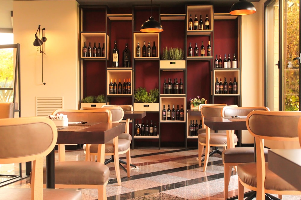 Best Western Mirage Hotel Fiera — Restaurant & bars in Paderno Dugnano, Lombardy