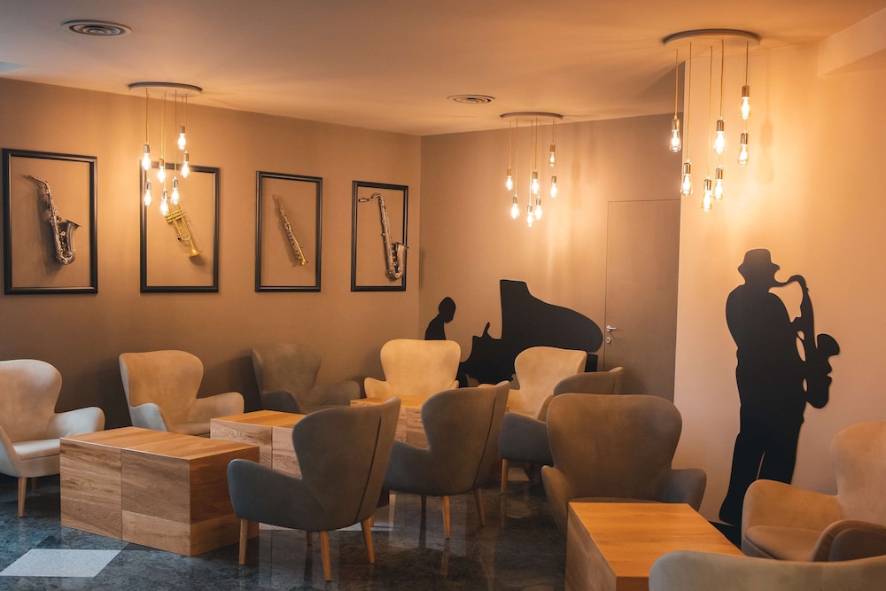 Best Western Mirage Hotel Fiera — Restaurant & bars in Paderno Dugnano, Lombardy