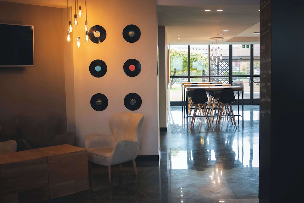 Best Western Mirage Hotel Fiera — Restaurant & bars in Paderno Dugnano, Lombardy