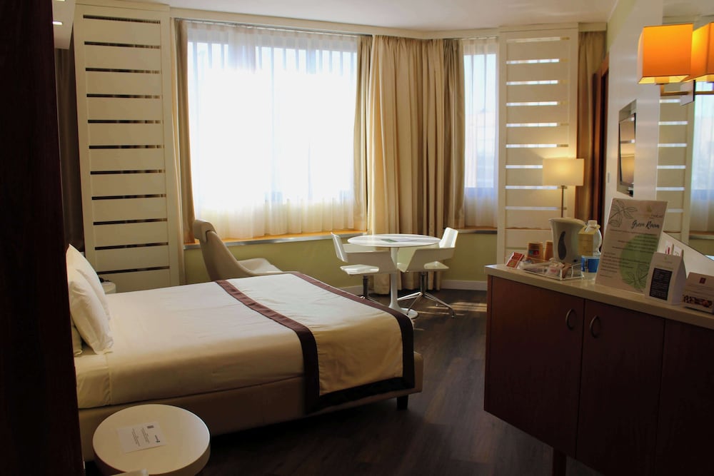 Best Western Mirage Hotel Fiera — Main photo in Paderno Dugnano, Lombardy
