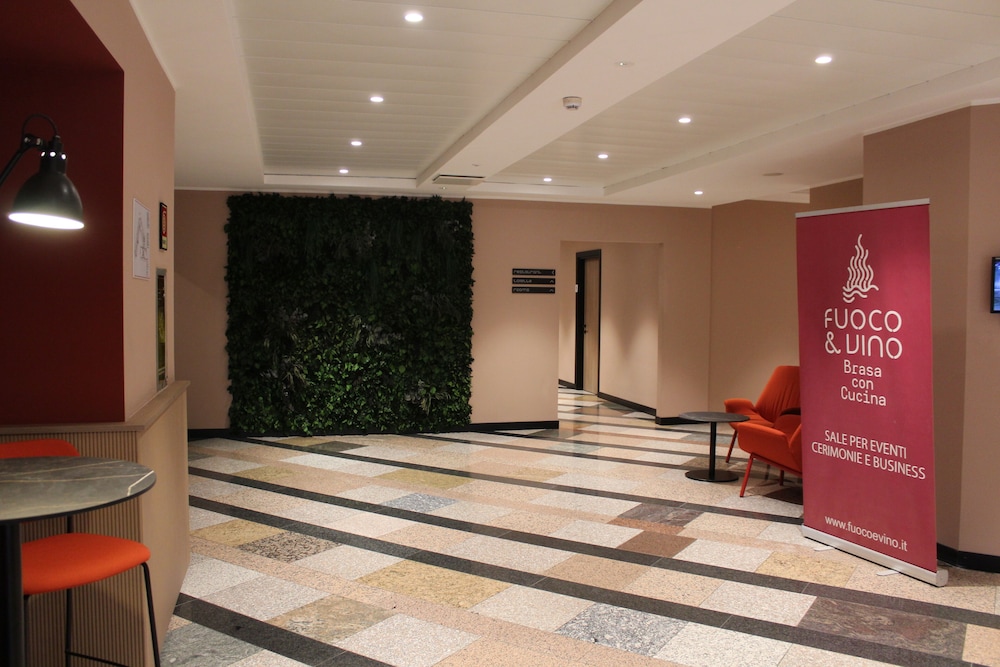 Best Western Mirage Hotel Fiera — Hotel building in Paderno Dugnano, Lombardy