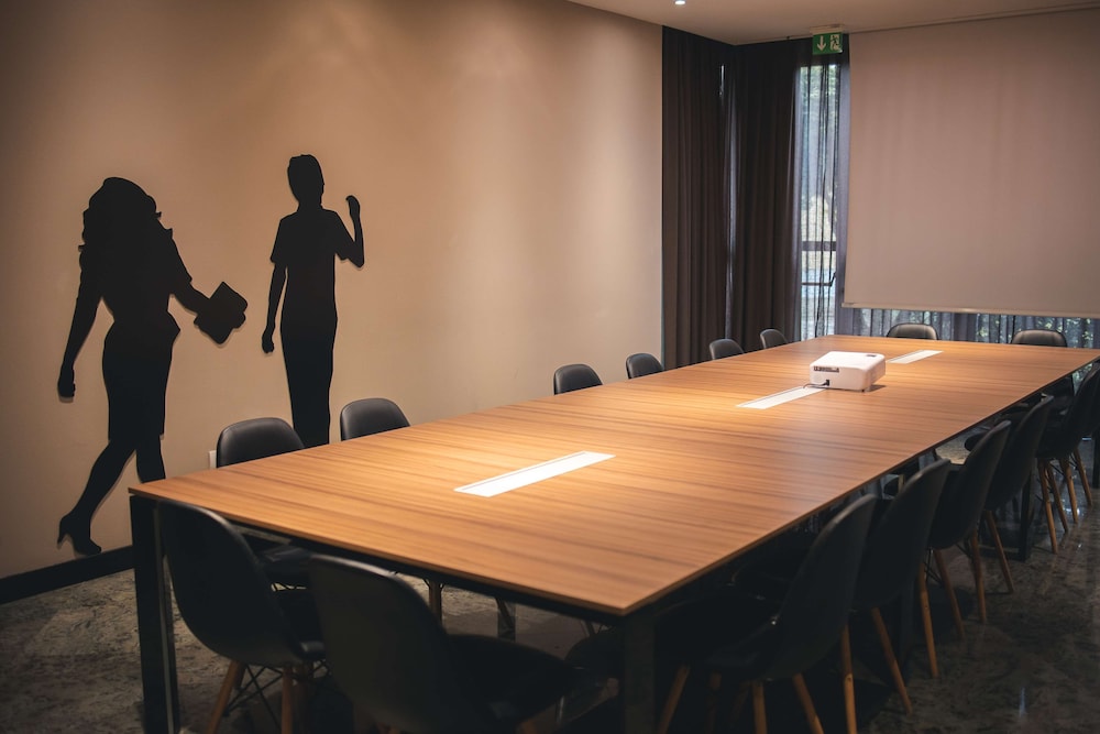 Best Western Mirage Hotel Fiera — Hotel building in Paderno Dugnano, Lombardy