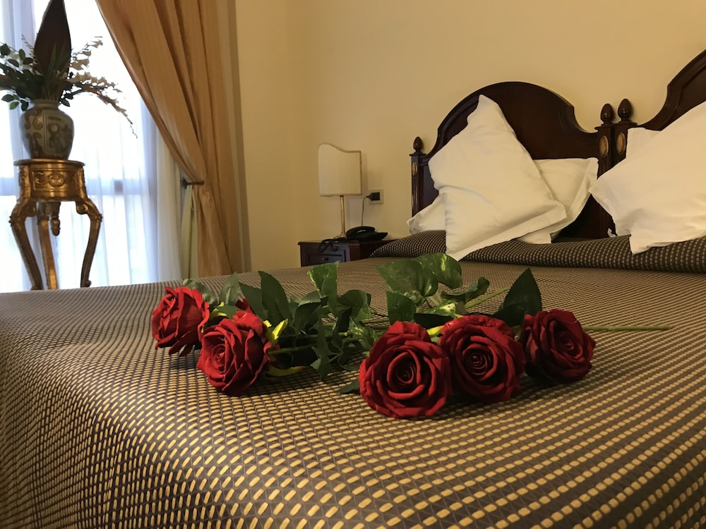 Grand Hotel Palace — Hotel rooms in Marsala, Sicily
