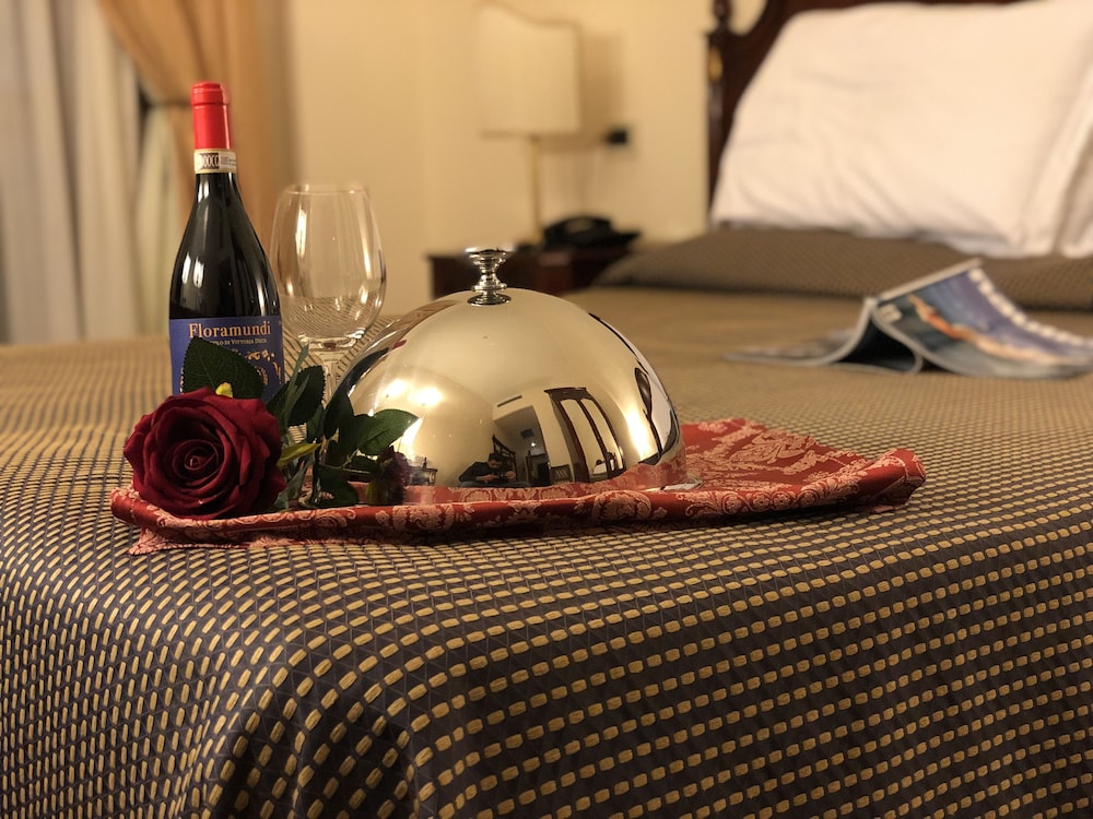 Grand Hotel Palace — Hotel rooms in Marsala, Sicily