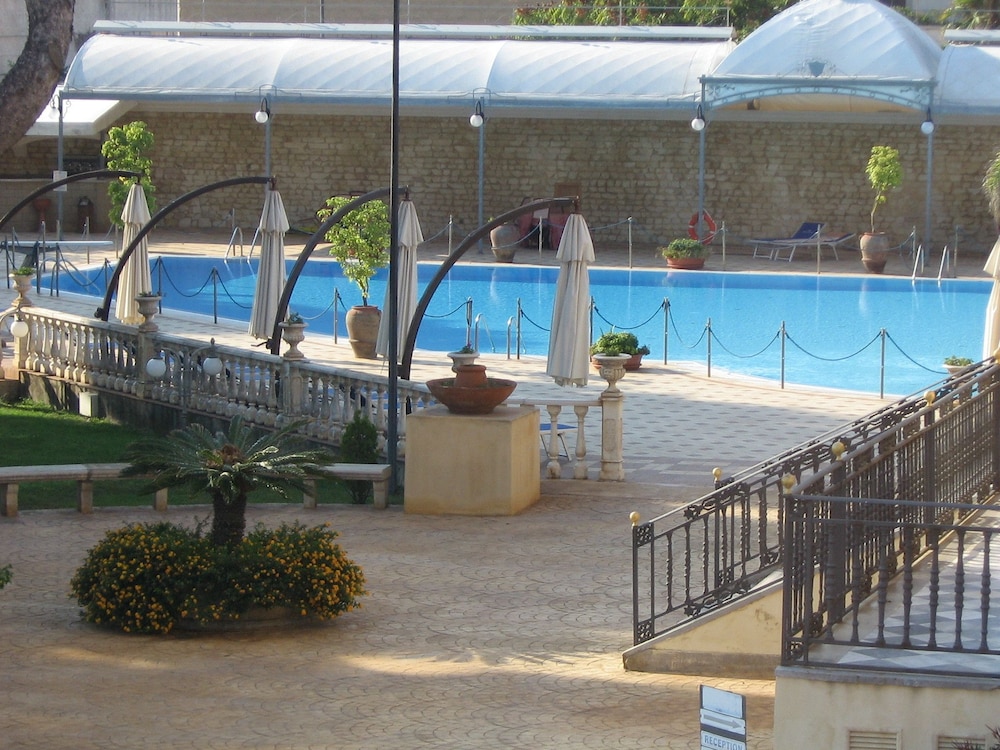 Grand Hotel Palace — Swimming pool in Marsala, Sicily