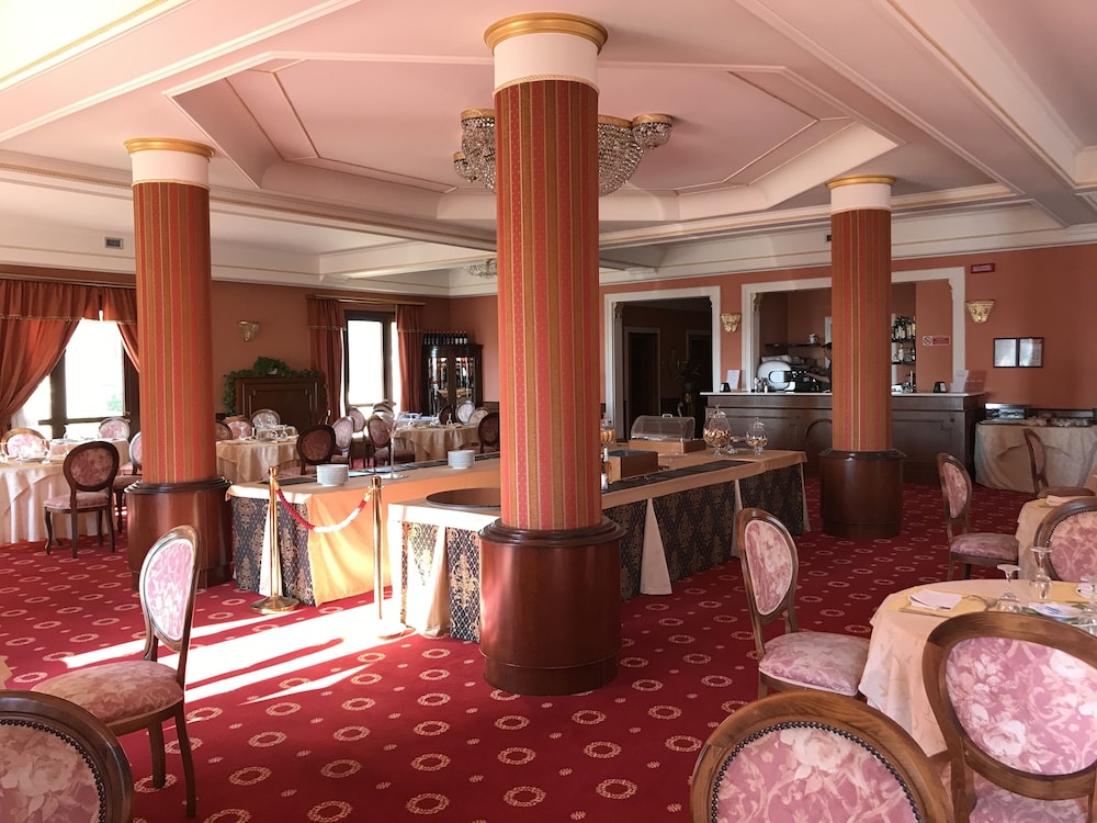 Grand Hotel Palace — Restaurant & bars in Marsala, Sicily