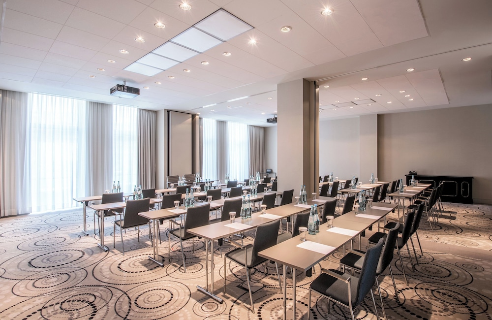 The Posthouse Berlin Potsdamer Platz - Leonardo Limited Edition — Hotel building in Berlin, Berlin