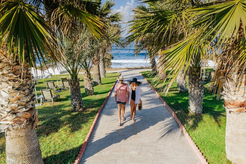 Louis Paphos Breeze — Beach in Chlorakas, Paphos Region