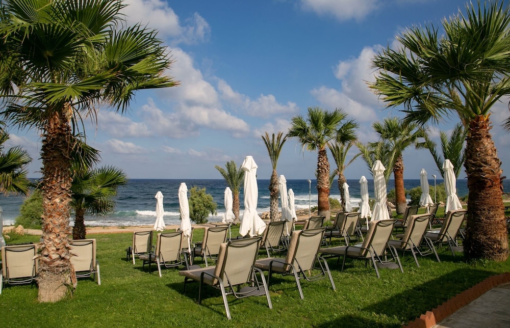 Louis Paphos Breeze — Beach in Chlorakas, Paphos Region