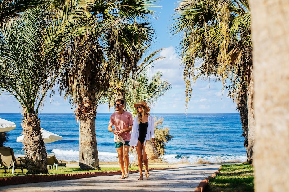 Louis Paphos Breeze — Beach in Chlorakas, Paphos Region