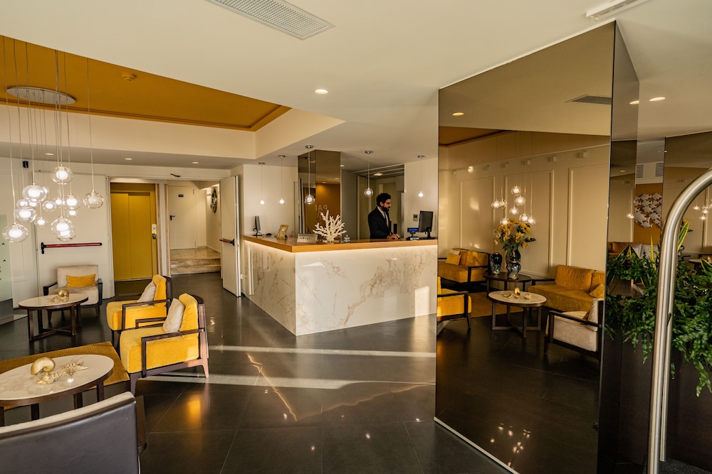Panoramic Hotel — Hotel building in Taormina, Sicily