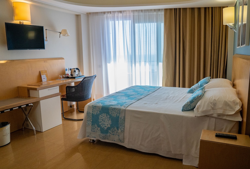 Panoramic Hotel — Hotel rooms in Taormina, Sicily