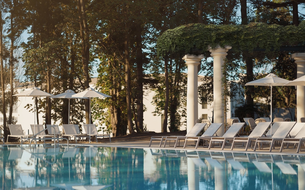 Astor Garden Hotel — Swimming pool in Varna, Varna Region