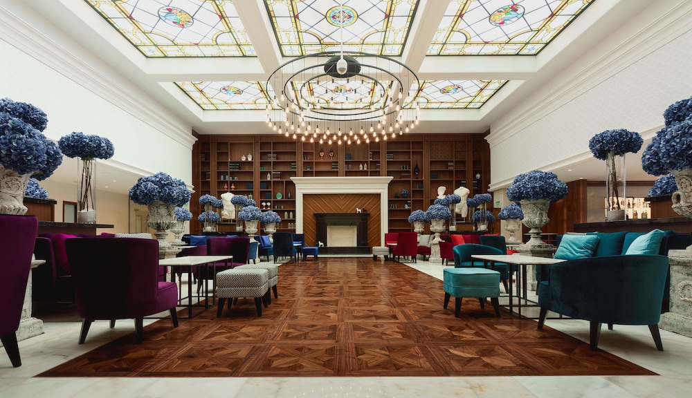 Astor Garden Hotel — Restaurant & bars in Varna, Varna Region