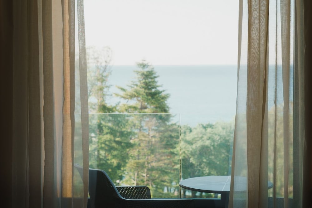 Astor Garden Hotel — Hotel rooms in Varna, Varna Region