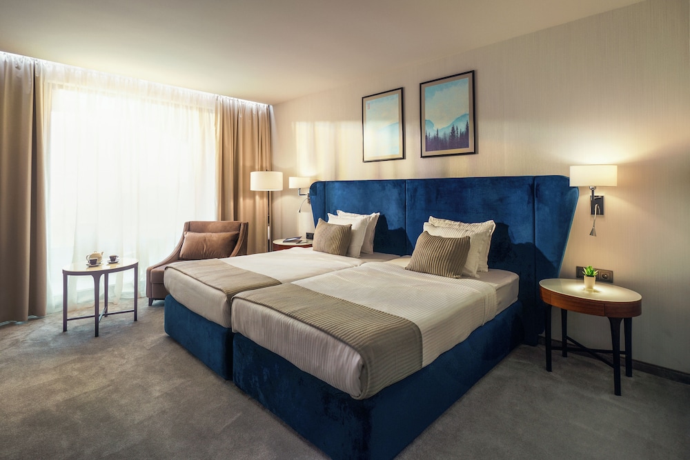 Astor Garden Hotel — Hotel rooms in Varna, Varna Region