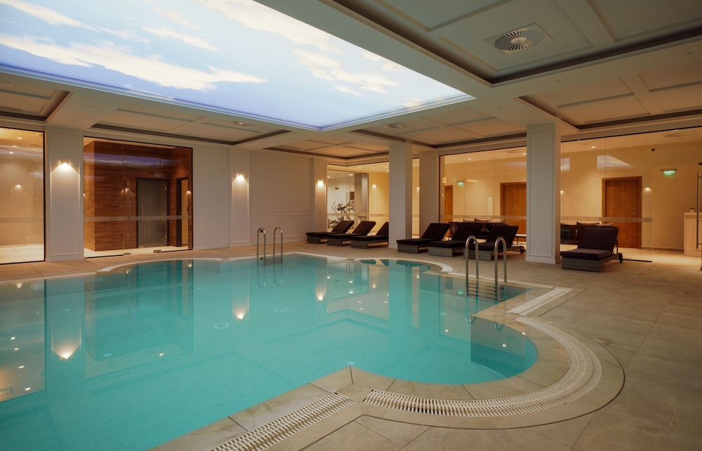 Astor Garden Hotel — Swimming pool in Varna, Varna Region