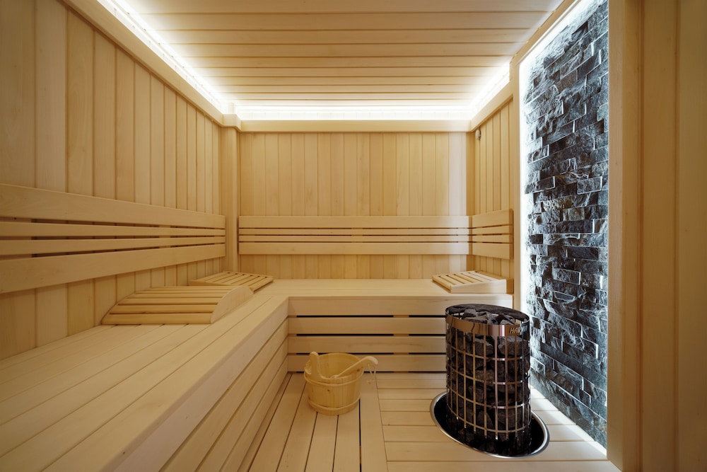 Astor Garden Hotel — Spa in Varna, Varna Region