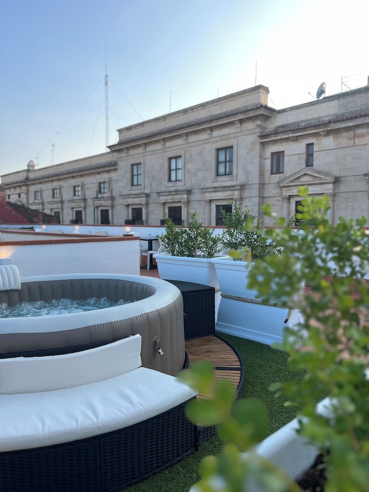 Hotel Montreal — Spa in Ragusa, Sicily