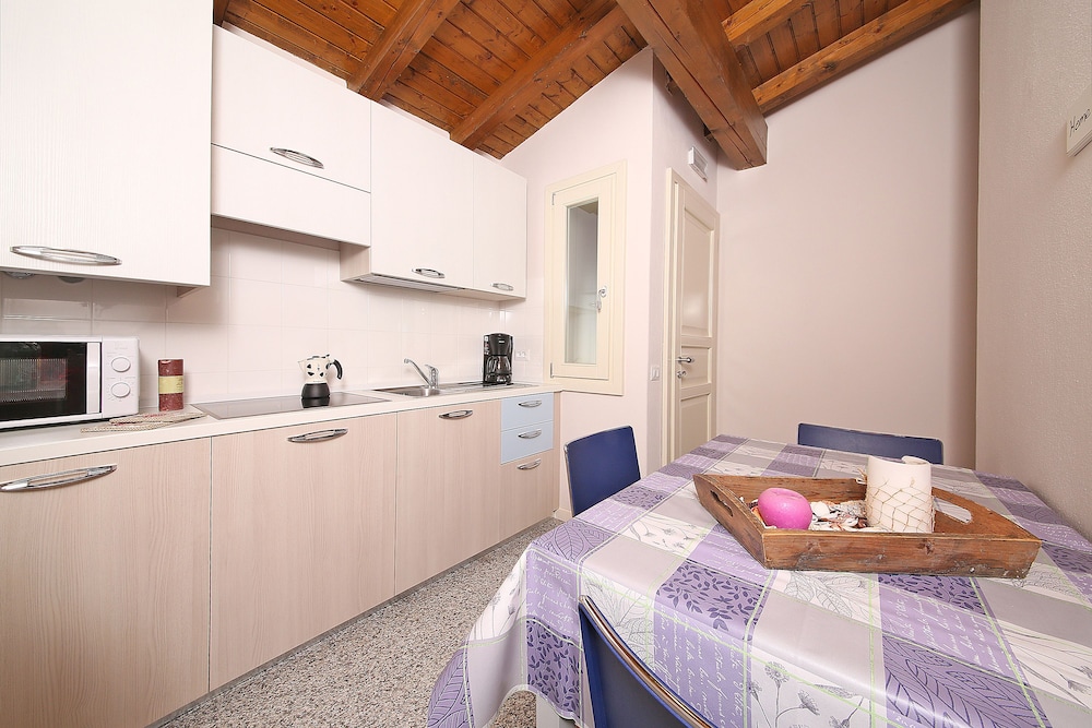Onda Blu Resort — Hotel rooms in Manerba del Garda, Lombardy