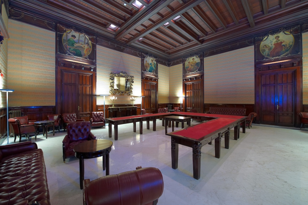 Grand Hotel Piazza Borsa — Hotel building in Palermo, Sicily