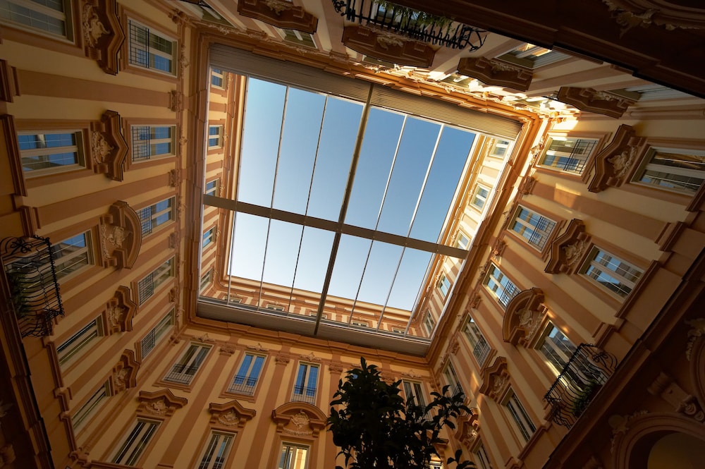 Grand Hotel Piazza Borsa — Hotel building in Palermo, Sicily