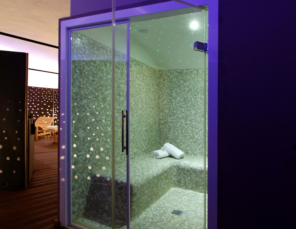 Grand Hotel Piazza Borsa — Spa in Palermo, Sicily