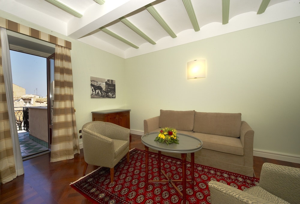 Grand Hotel Piazza Borsa — Hotel rooms in Palermo, Sicily
