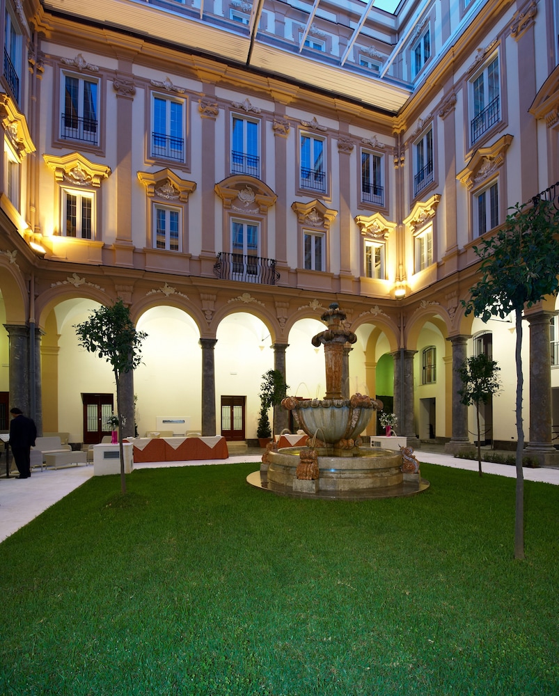 Grand Hotel Piazza Borsa — Hotel building in Palermo, Sicily