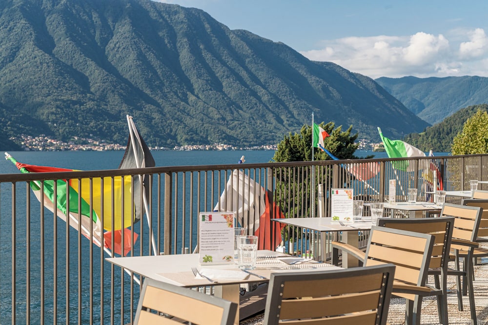 Hotel Bazzoni et du Lac — Restaurant & bars in Tremezzo, Lombardy