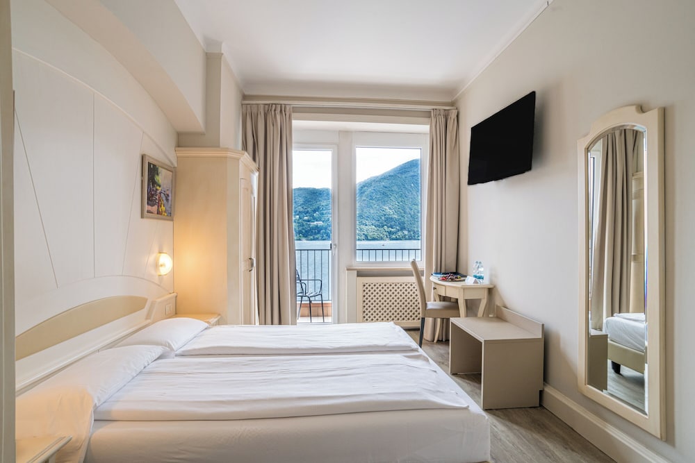 Hotel Bazzoni et du Lac — Hotel rooms in Tremezzo, Lombardy