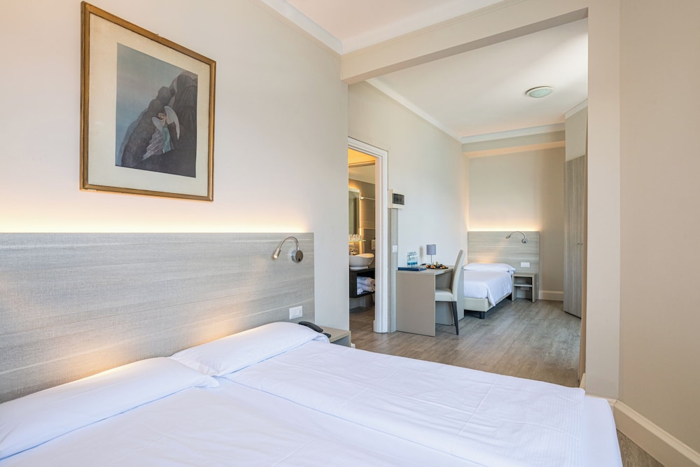 Hotel Bazzoni et du Lac — Hotel rooms in Tremezzo, Lombardy
